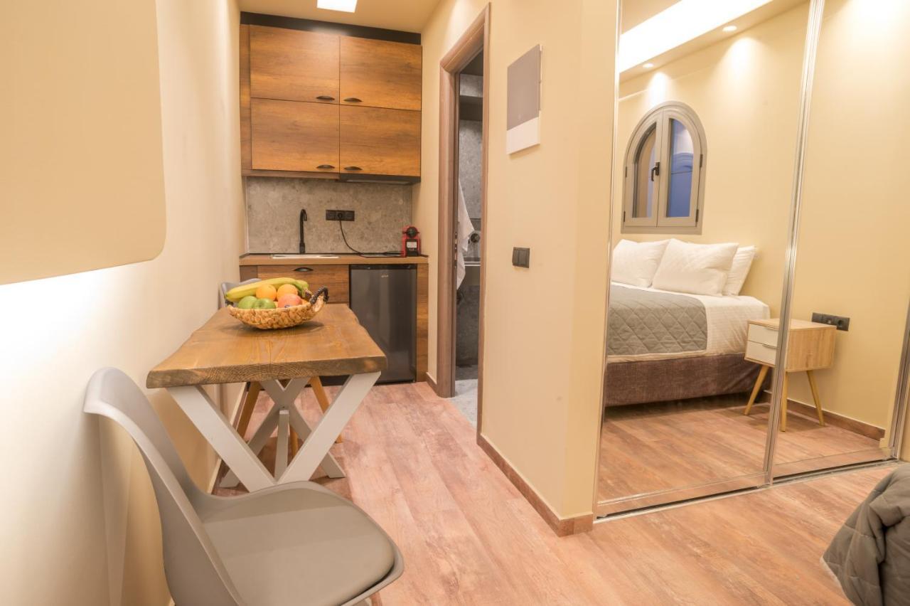 Seven Keys Luxury Suites Achilleion Екстер'єр фото