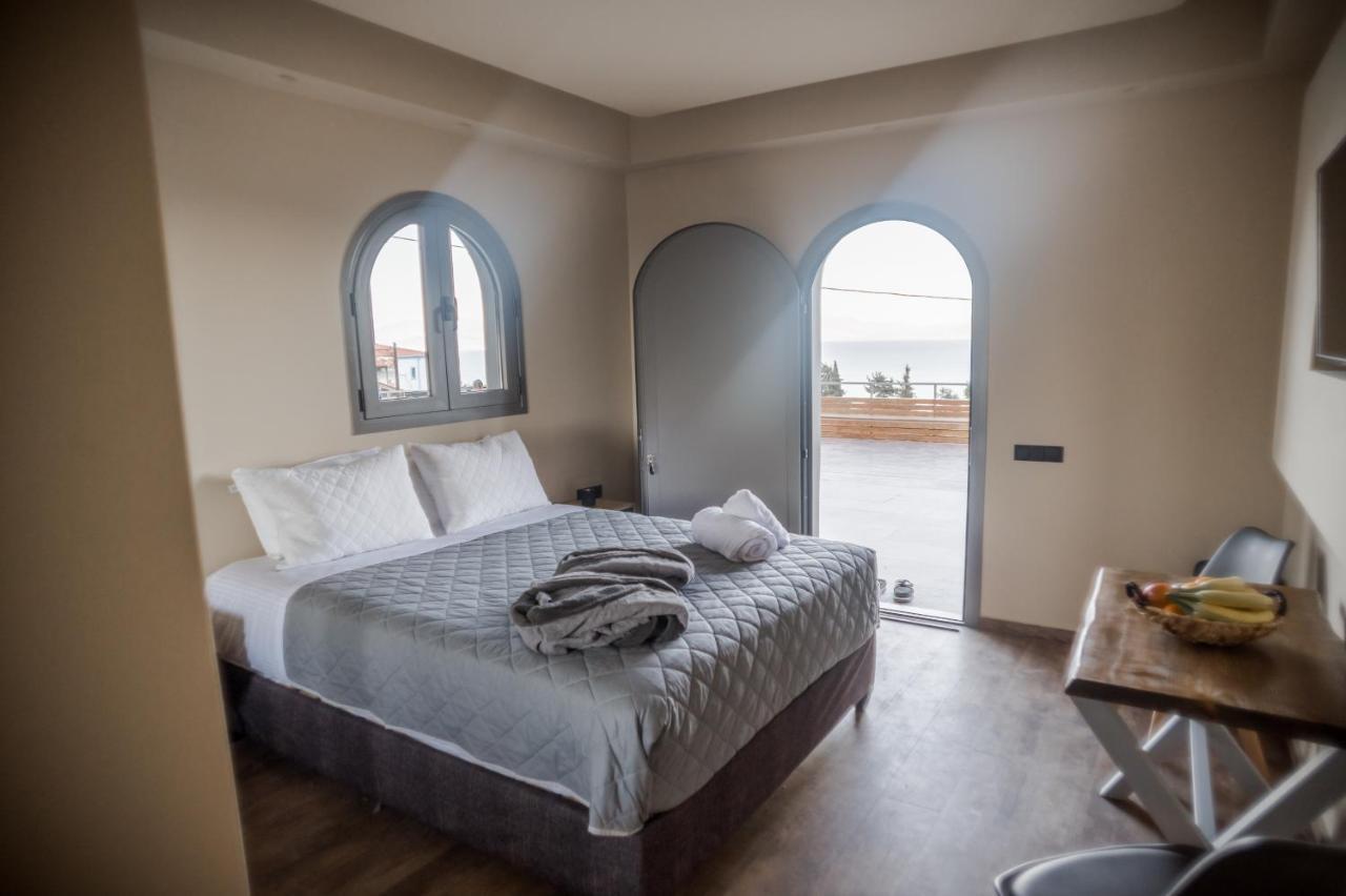 Seven Keys Luxury Suites Achilleion Екстер'єр фото