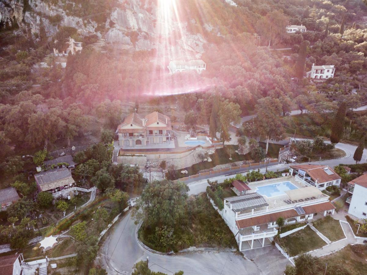 Seven Keys Luxury Suites Achilleion Екстер'єр фото